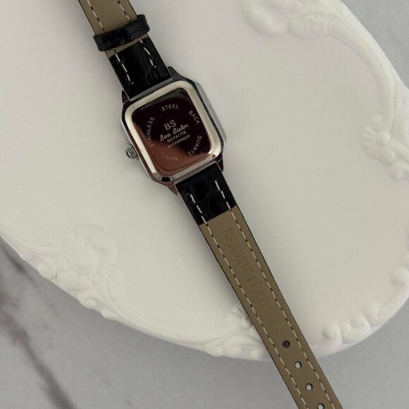 Square Black Leather Strap Watch, Silver Case, Minimalist  Sku:0152 vintage vibe retro silver black mini watch black leather strap+gift bag